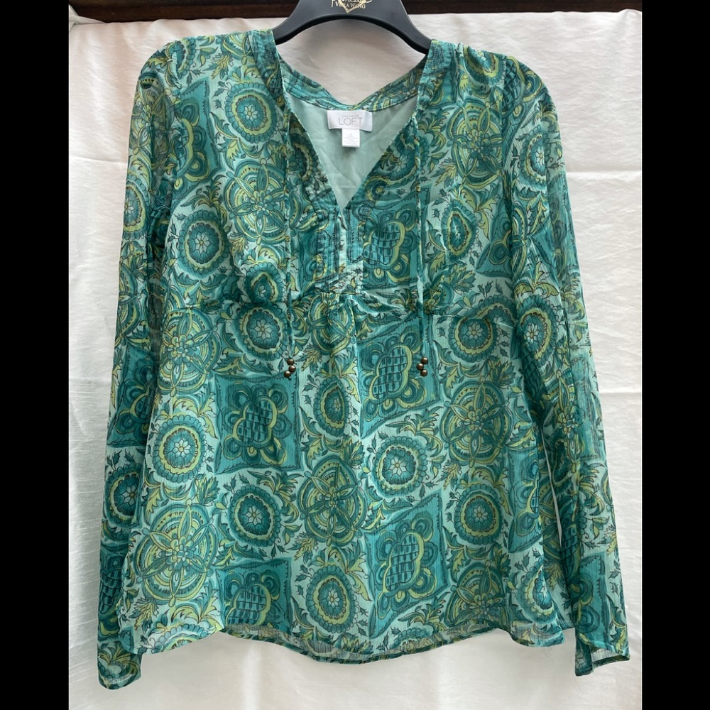 Ann Taylor Loft Semi Sheer Women’s Blouse Size8